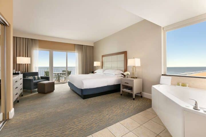 Room 35 of 65
