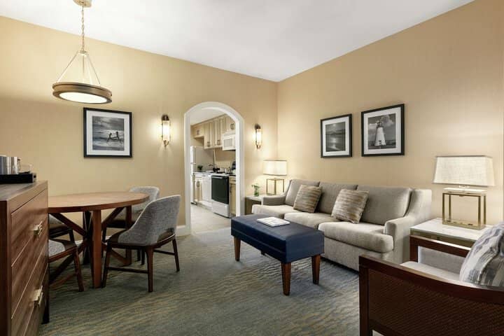 Room 13 of 65
