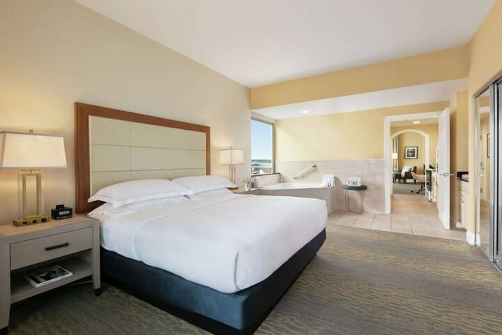 Room 31 of 65