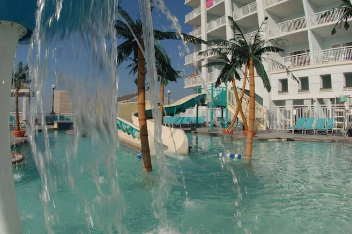 Pool 40 of 65